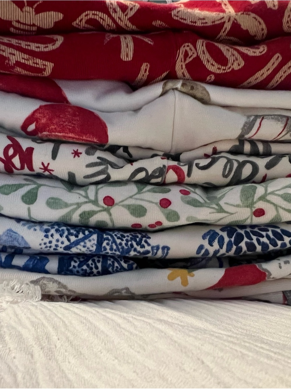 9 pair lot of Burt’s bees baby Christmas pajamas